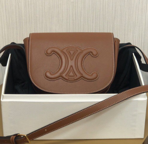 ショルダーバッグ